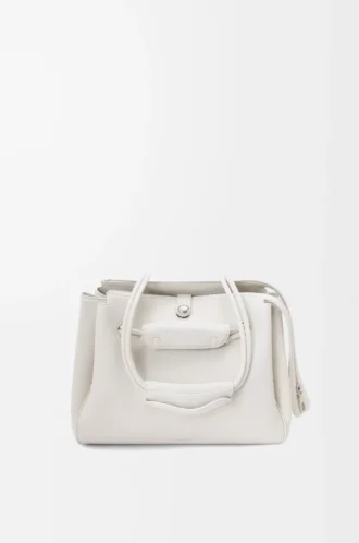Mittlere Madrid-Tasche aus geschmeidigem genarbtem Kalbsleder in Soft White