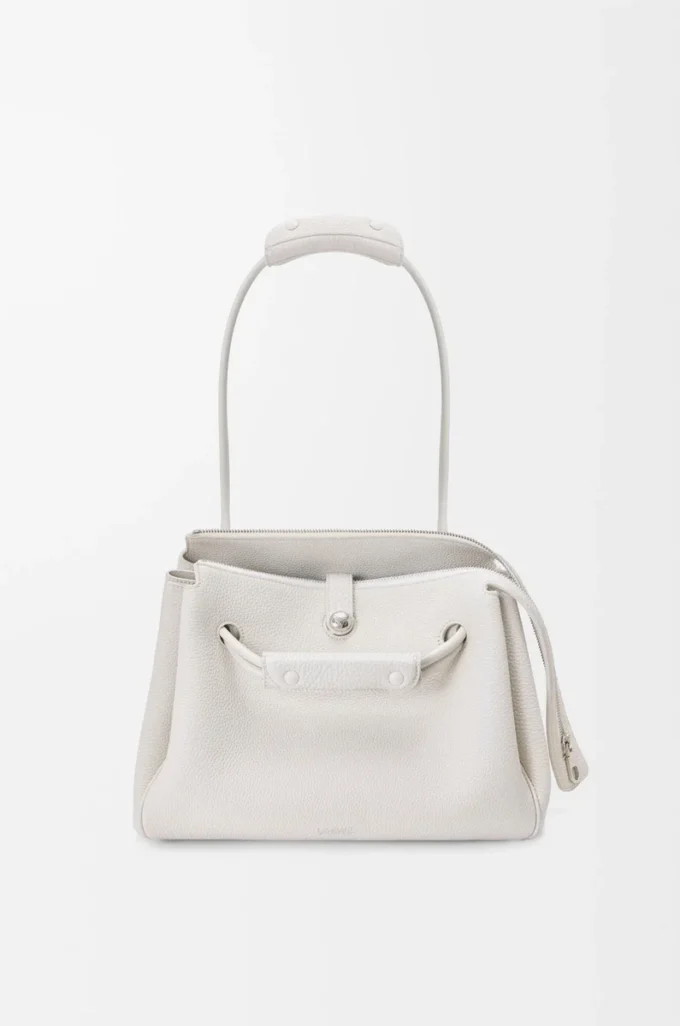 Mittlere Madrid-Tasche aus geschmeidigem genarbtem Kalbsleder in Soft White