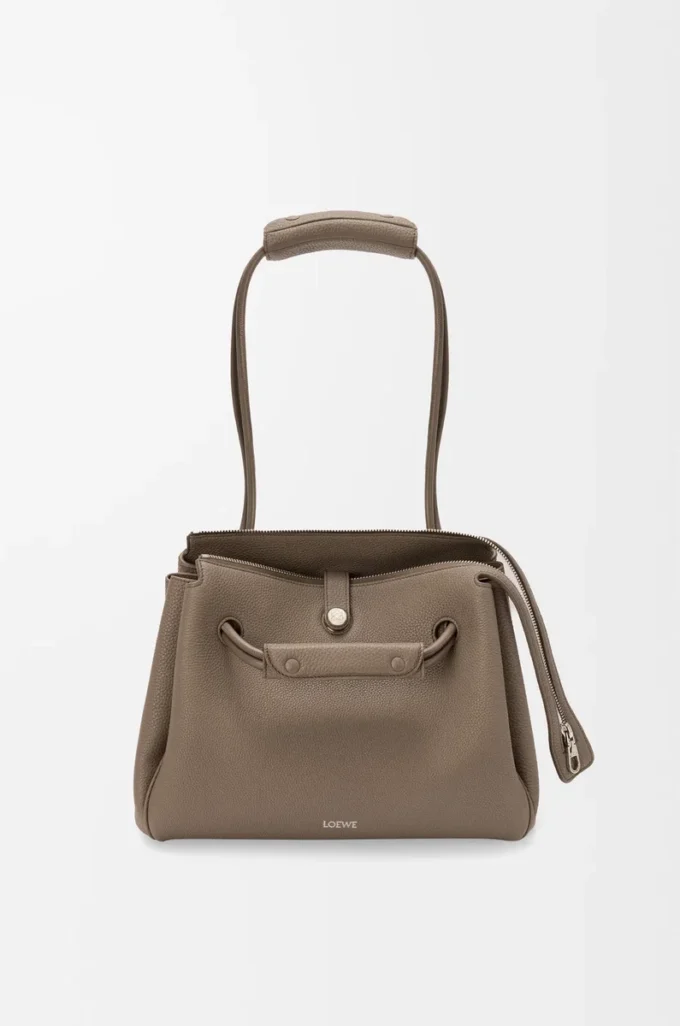 Mittlere Madrid-Tasche aus geschmeidigem genarbtem Kalbsleder Taupe