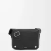 Mittlere Pebble-Messengertasche aus geschmeidigem genarbtem Kalbsleder in Schwarz