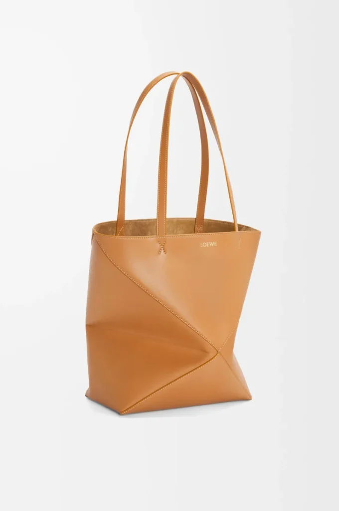 Mittlere Puzzle Fold-Tasche aus glänzendem Kalbsleder in Warm Desert