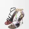 Neue Comic-Sandale aus gemischtem Leder in Multicolor