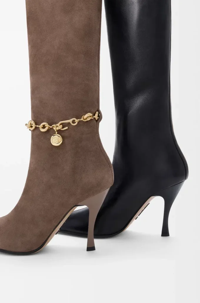 Neue Comic-Stiefel aus Stretch-Lammleder und Wildleder Schwarz/Zigarre