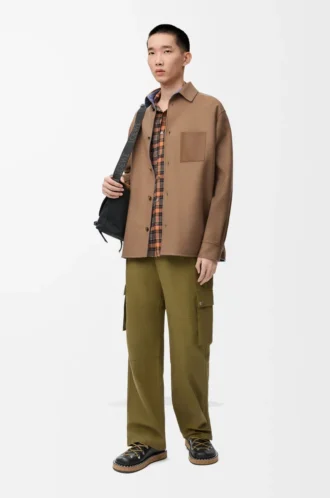 Overshirt aus Schurwolle und Kaschmir Camel/Blau