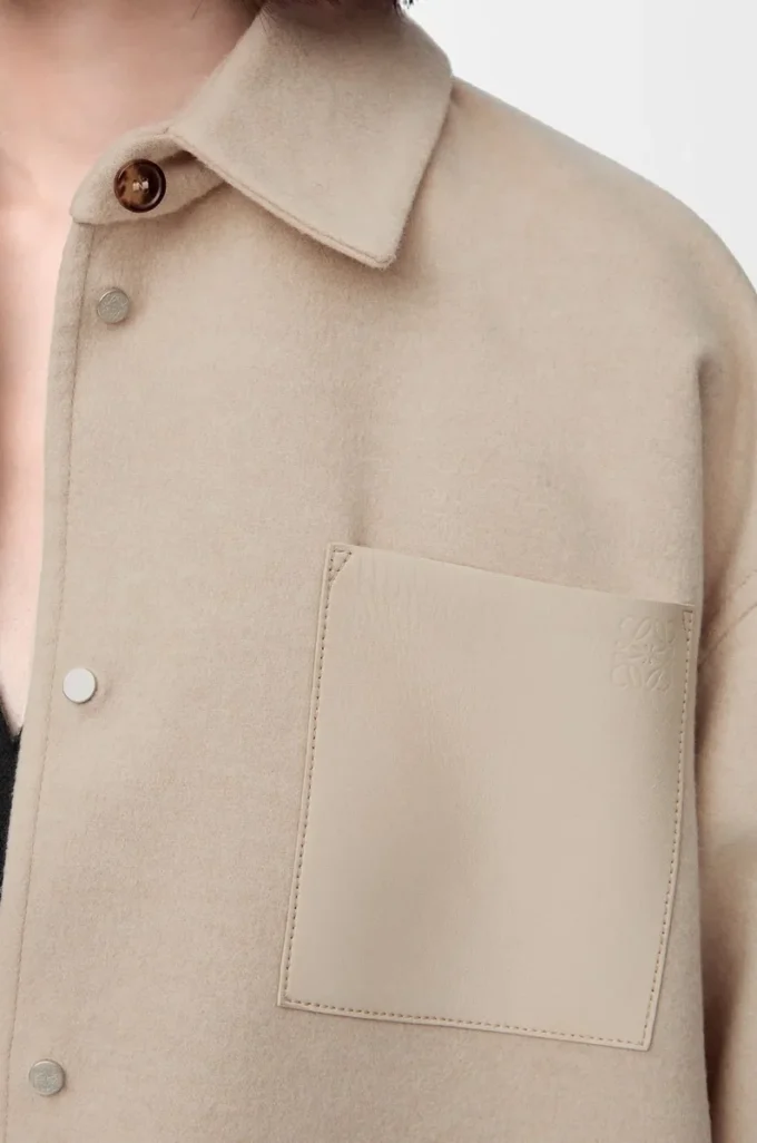 Overshirt aus Wolle und Kaschmir in Hellbeige Melange