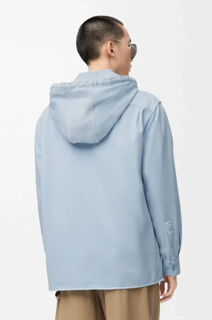 Overshirt mit Kapuze aus Baumwolle in Hellblau