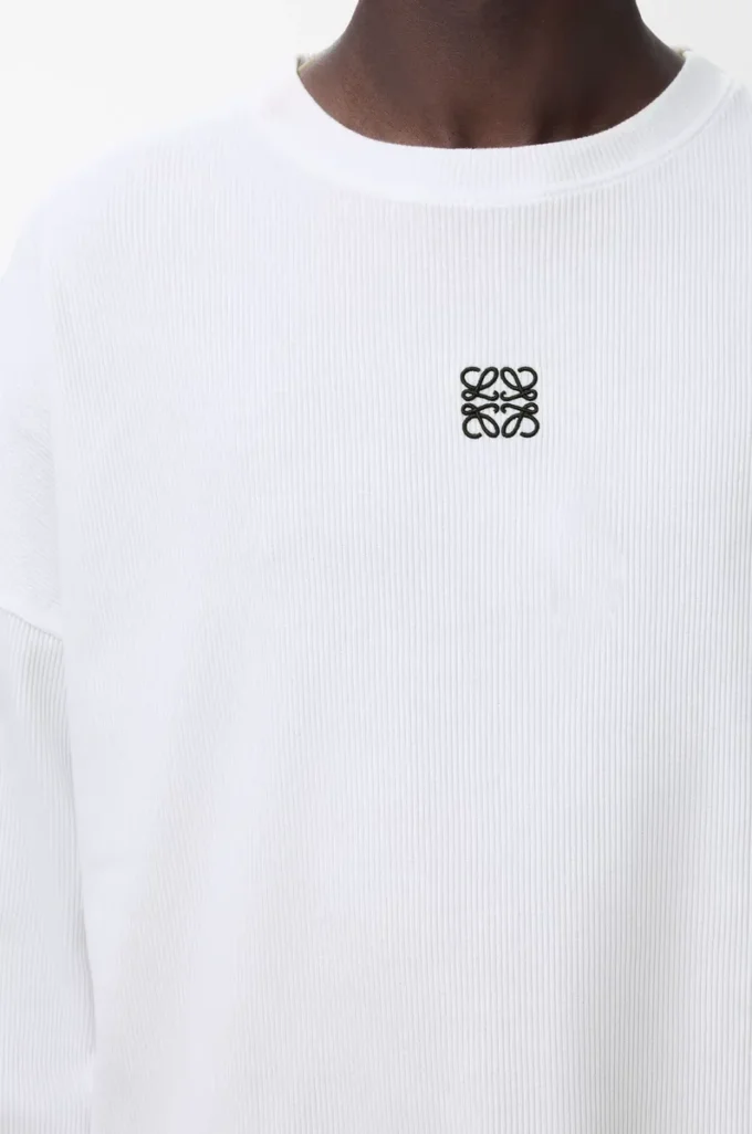 Oversized-Fit-Langarm-T-Shirt aus Baumwolle in Weiß
