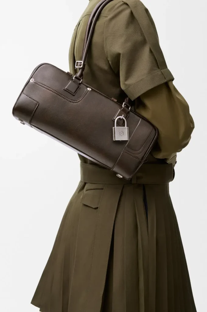 Panta Amazona 31 Cropped Bag aus glänzendem Kalbsleder in Vintage Brown