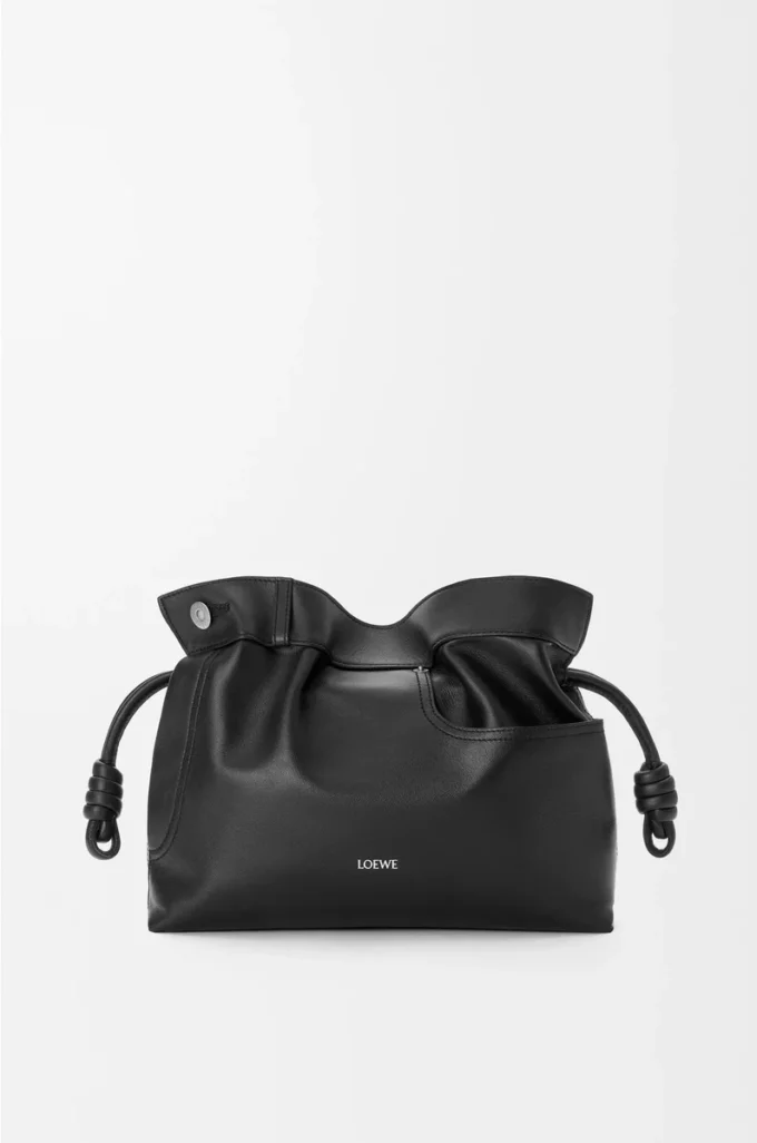 Panta Medium Flamenco Clutch aus glänzendem Kalbsleder Schwarz