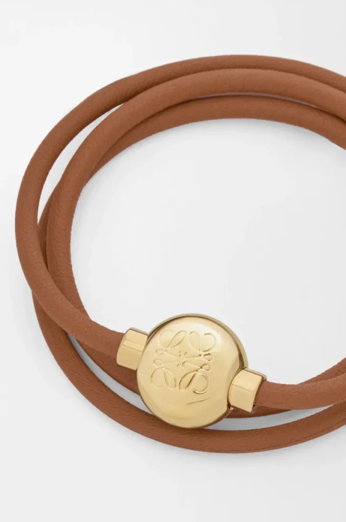 Pebble-Armband aus Kalbsleder in Warm Desert/Gold