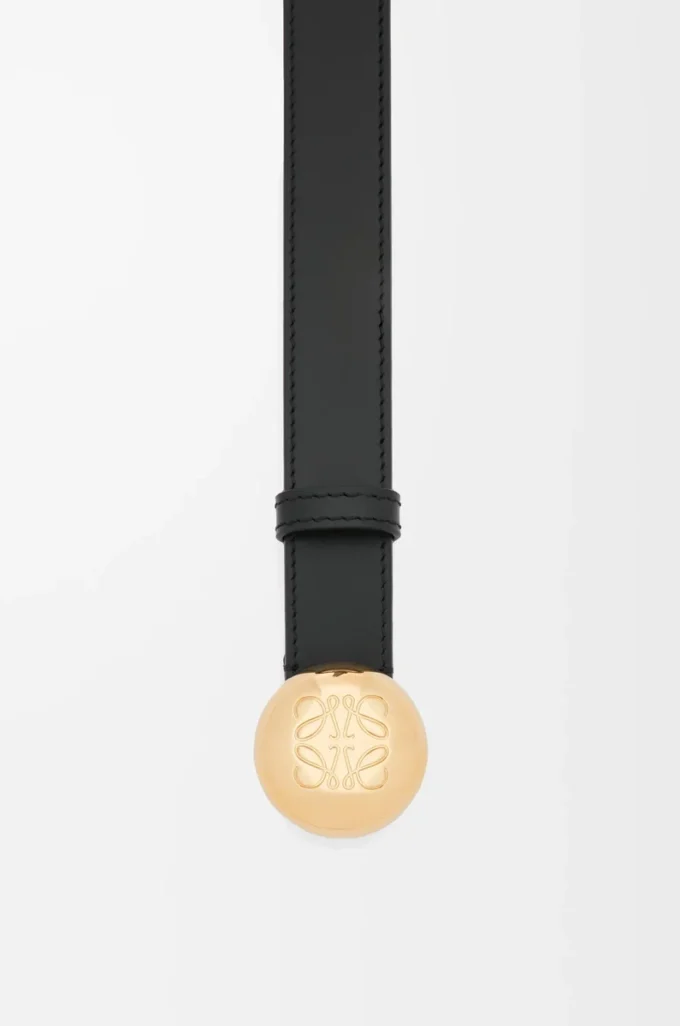 Pebble-Gürtel aus glattem Kalbsleder Schwarz/Gold