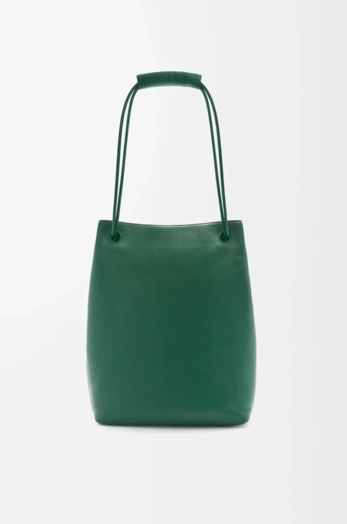 Pebble Hobo aus geschmeidigem genarbtem Kalbsleder Evergreen