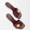 Pebble-Pantolette aus weichem Kalbsleder in Burgunderrot