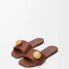 Pebble-Pantolette aus weichem Kalbsleder in Rust