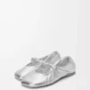 Pebble Soft Ballerina aus laminiertem Nappalammleder in Silber