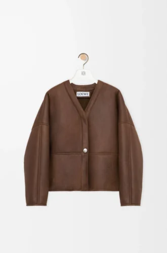 Pebble-Strickjacke aus Lammfell in Khaki-Braun