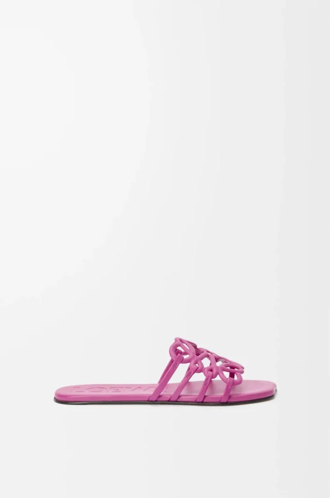 Petal Anagram Pantolette aus weichem Kalbsleder in Fuchsia