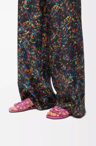 Petal Anagram Pantolette aus weichem Kalbsleder in Fuchsia