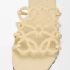Petal Anagram Slipper aus mit Strass verziertem Wildleder Butter