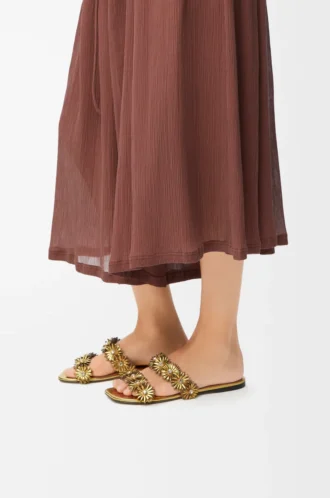 Petal Flower Sandale aus Kalbsleder und Kristallen Gold
