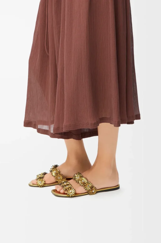 Petal Flower Sandale aus Kalbsleder und Kristallen Gold