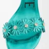 Petal Flower Sandale aus Kalbsleder und Kristallen Türkis
