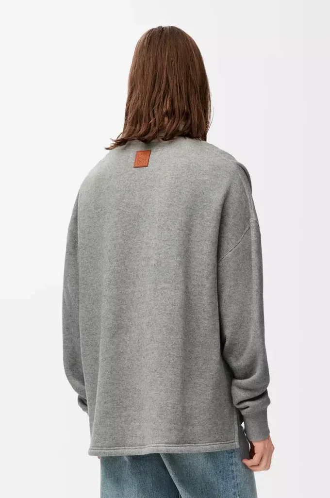 Polo-Sweatshirt aus Baumwolle und Kaschmir in Lead Grey