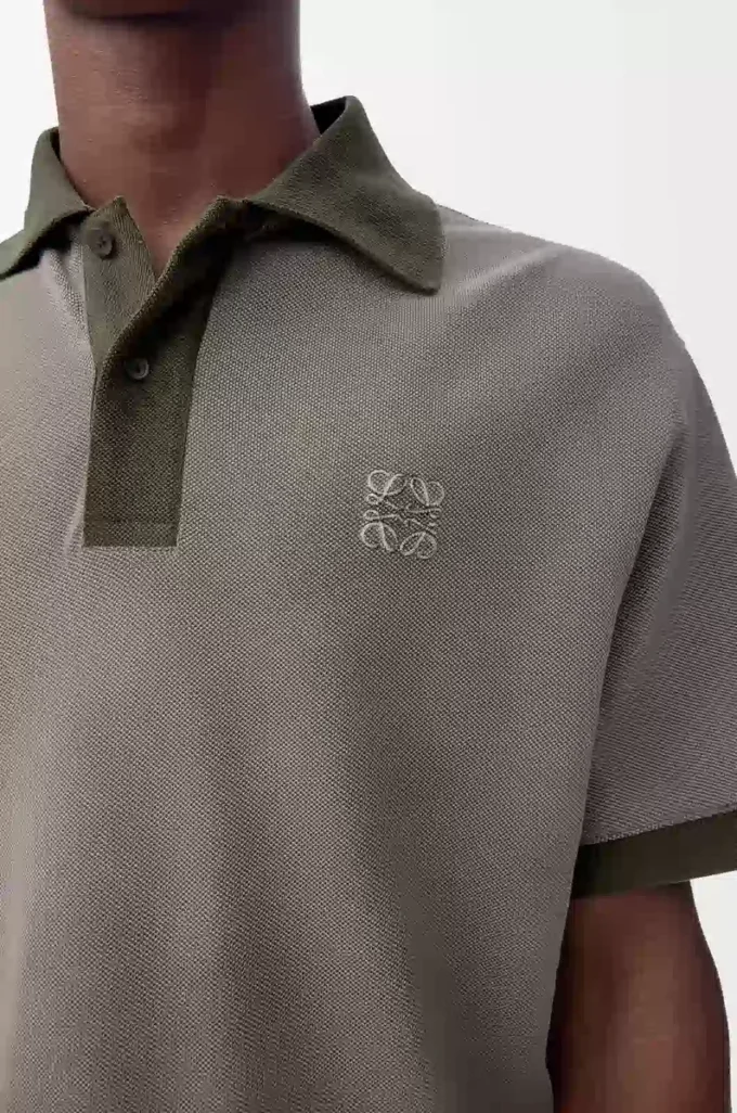 Polohemd aus Baumwolle in Khaki-Grün