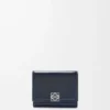 Puffer Anagram Dreifach-Geldbörse aus glänzendem Nappakalbsleder Deep Navy