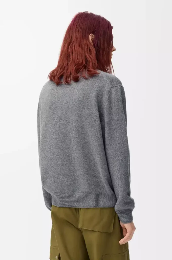 Pullover aus Wolle in Grau meliert