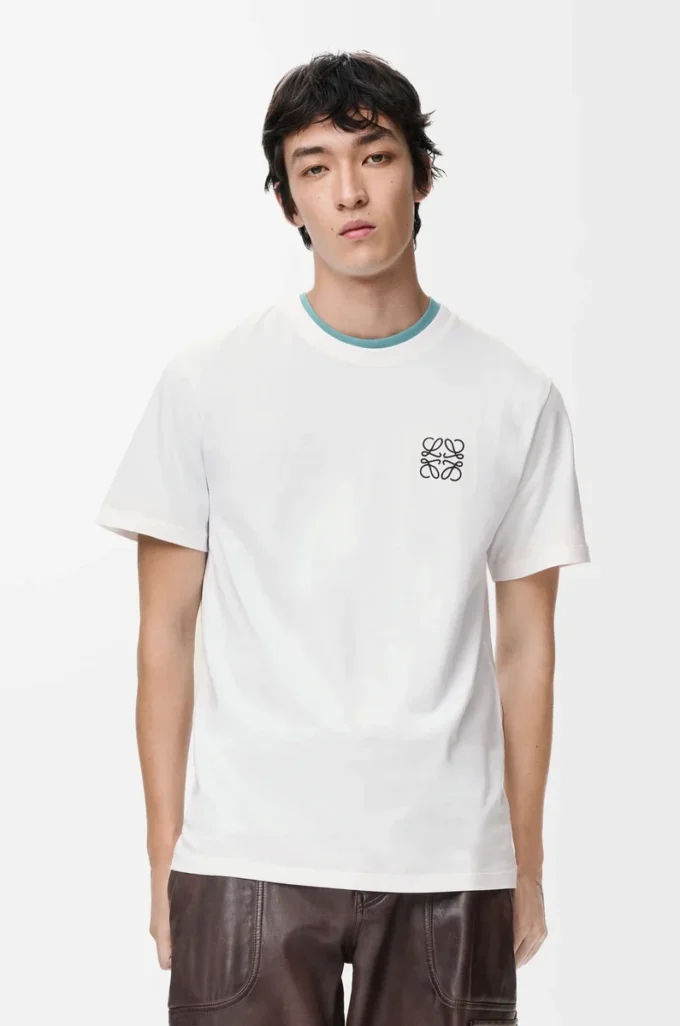 Regular Fit T-Shirt aus Baumwolle in Weiß