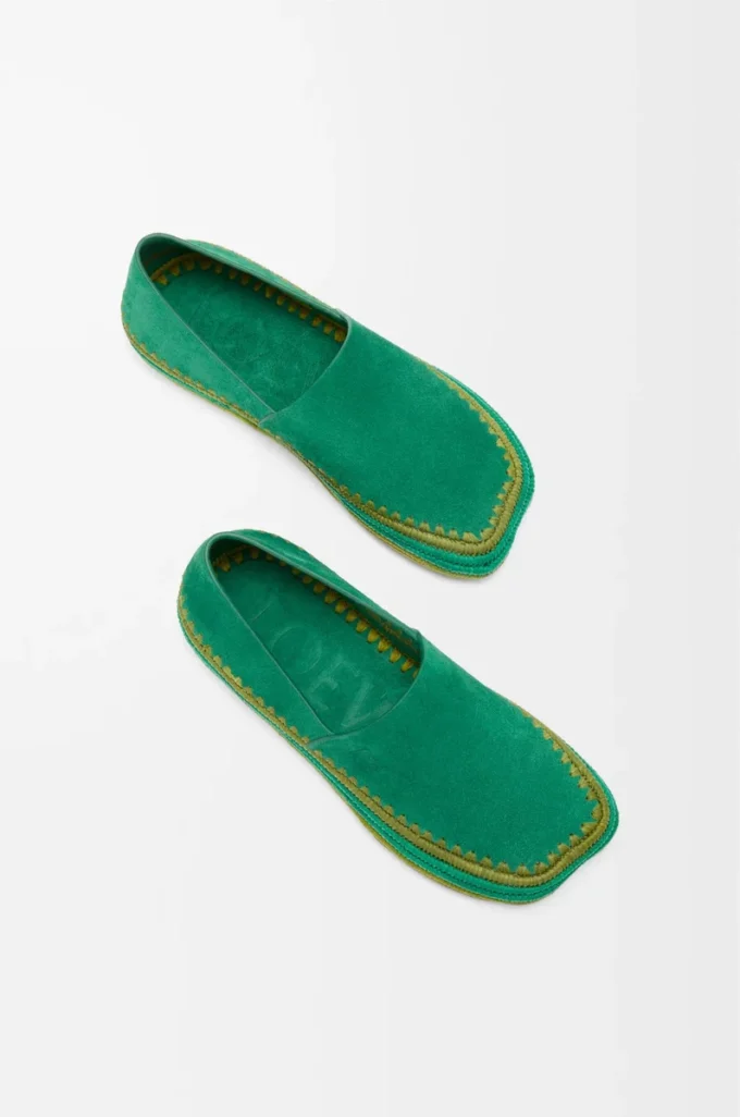Rio Slipper aus Wildleder und Raffia Grün