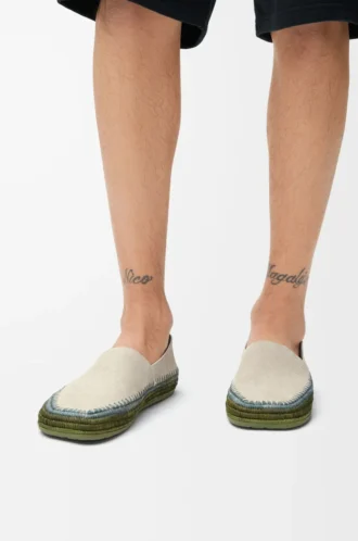 Rio Slipper aus Wildleder und Raffia Hellgrau