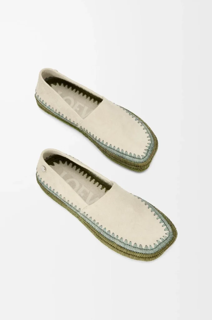 Rio Slipper aus Wildleder und Raffia Hellgrau