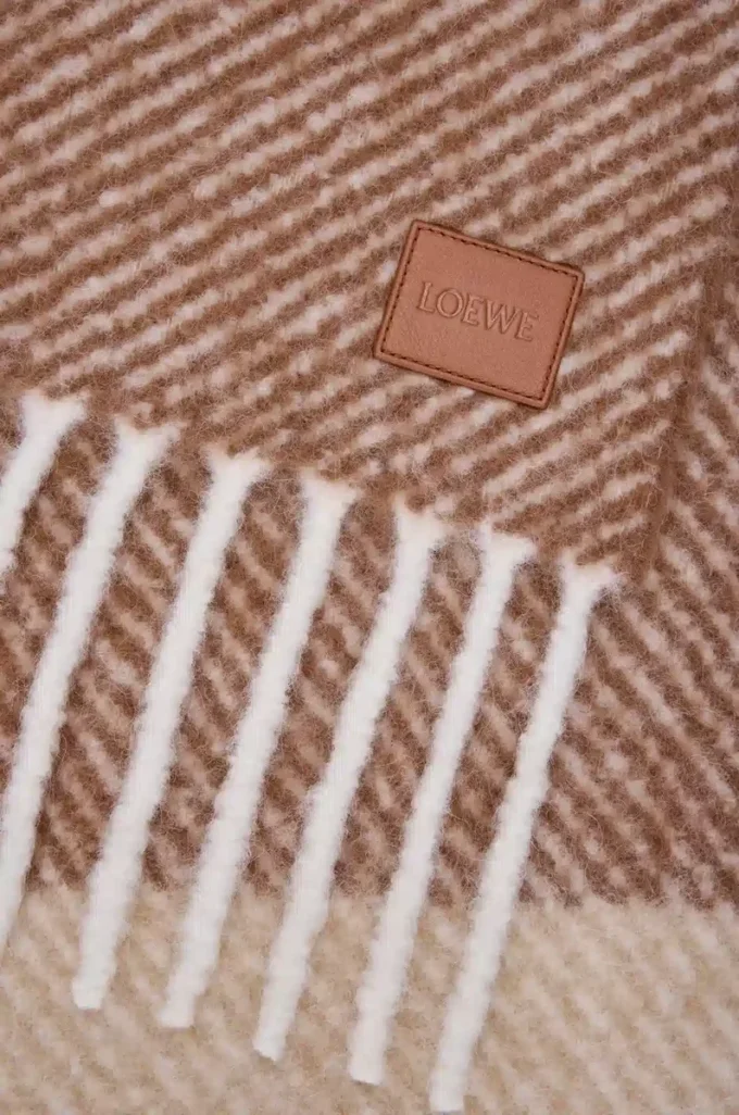 Schal aus Alpaka-Woll-Mischung in Mokka/Beige