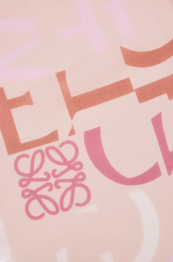 Schal aus einer Mischung aus Wolle, Seide und Kaschmir Pink Multitone
