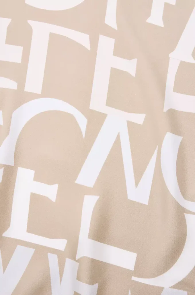 Schal aus Seide in Hellbeige/Beige