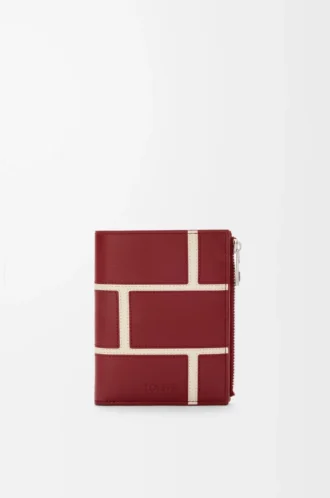 Schlanke, kompakte Brieftasche aus klassischem Kalbsleder in Burnt Red