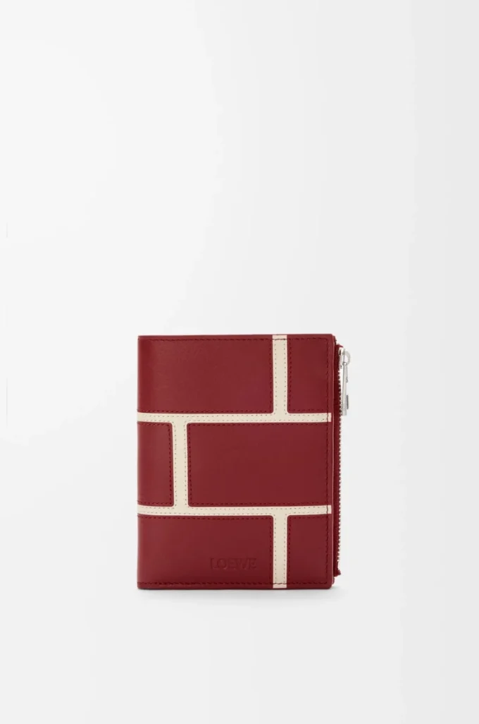 Schlanke, kompakte Brieftasche aus klassischem Kalbsleder in Burnt Red