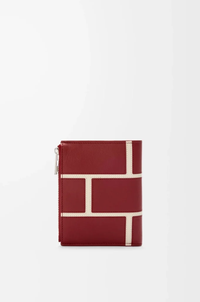 Schlanke, kompakte Brieftasche aus klassischem Kalbsleder in Burnt Red