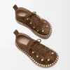 Schnürschuh mit Nieten aus Wildkalbsleder Braun