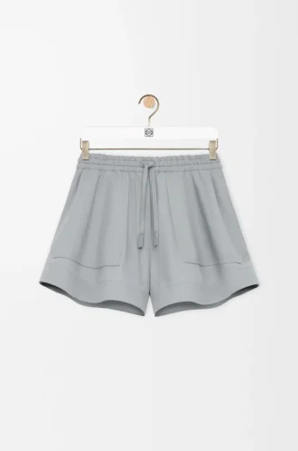 Shorts aus Baumwolle in Hellgrau