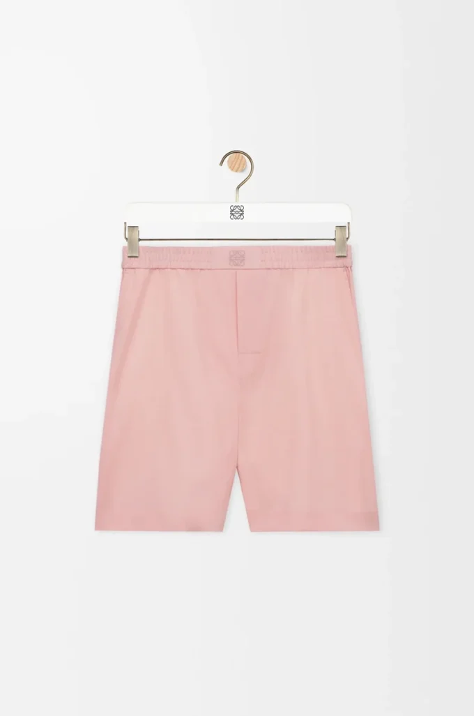 Shorts aus Wolle in Korallenrot