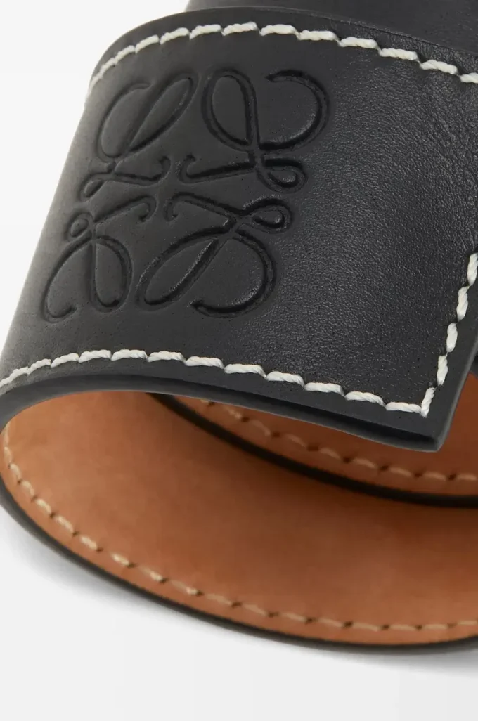 Slap-Armband aus Kalbsleder in Schwarz