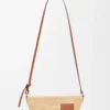 Slit Pochette-Tasche aus Raffia und Kalbsleder Natur/Hellbraun