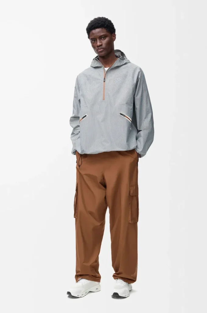 Storm Anorak aus technischem Shell-Material Beige/Blau