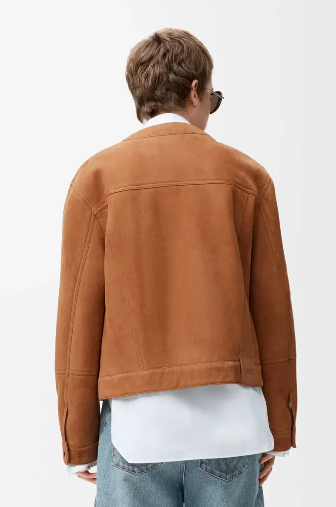 Strickjacke aus Toffeefarbenem Lammfell
