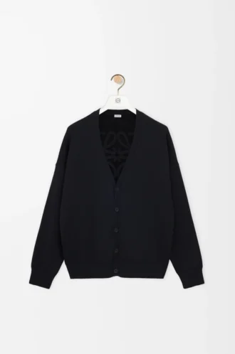 Strickjacke aus Wollmischung in Schwarz