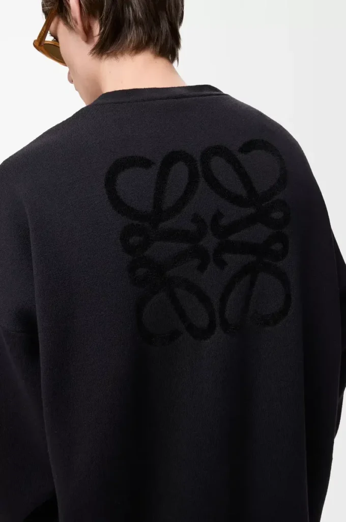 Strickjacke aus Wollmischung in Schwarz
