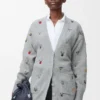 Strickjacke mit Gürtel aus Wolle in Grau/Mehrfarbig